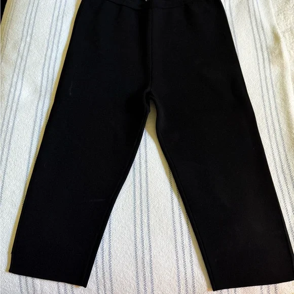 Totems Capri Pants - Picture 9 of 9
